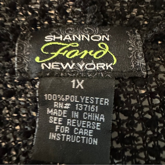 Shannon Ford New York Size 1X Plus Size Black Open Front Cardigan Lightweight - Picture 3 of 5